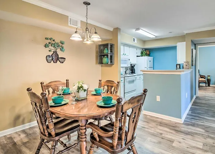 Holiday home 5 Mi To Beach: W/ Perks! *