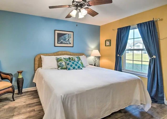 5 Mi To Beach: W/ Perks! Holiday home *